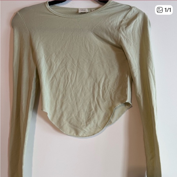 Wilfred - ARITZIA Women's Long Sleeve Olive Top - Picture 2 of 2